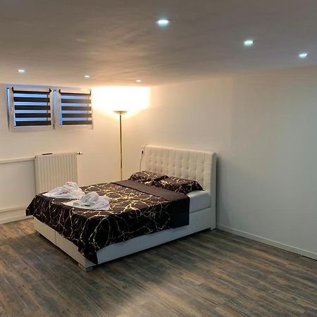 Studio 45M2 Tres Calme Village-Neuf Bagian luar foto