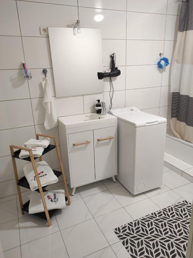 Studio 45M2 Tres Calme Village-Neuf Bagian luar foto